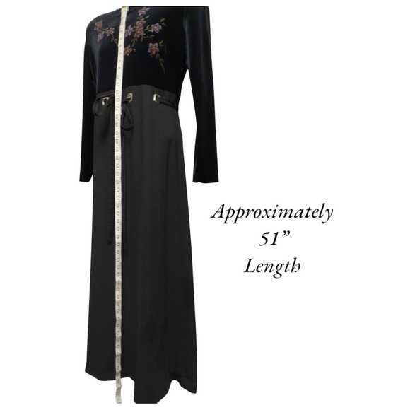 Vintage Velvet Floral Belted Whimsigoth Black Witchy Long Sleeve Crew Neck Dress - Picture 11 of 16